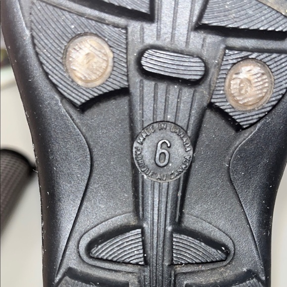 Kamik Stylish Black and White Houndstooth Women's Boots size 6 / preowned - Picture 11 of 13